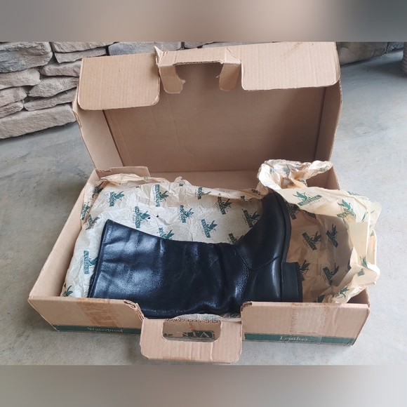 Santana Canada Black Leather Waterproof Knee Riding Boots - Picture 5 of 14